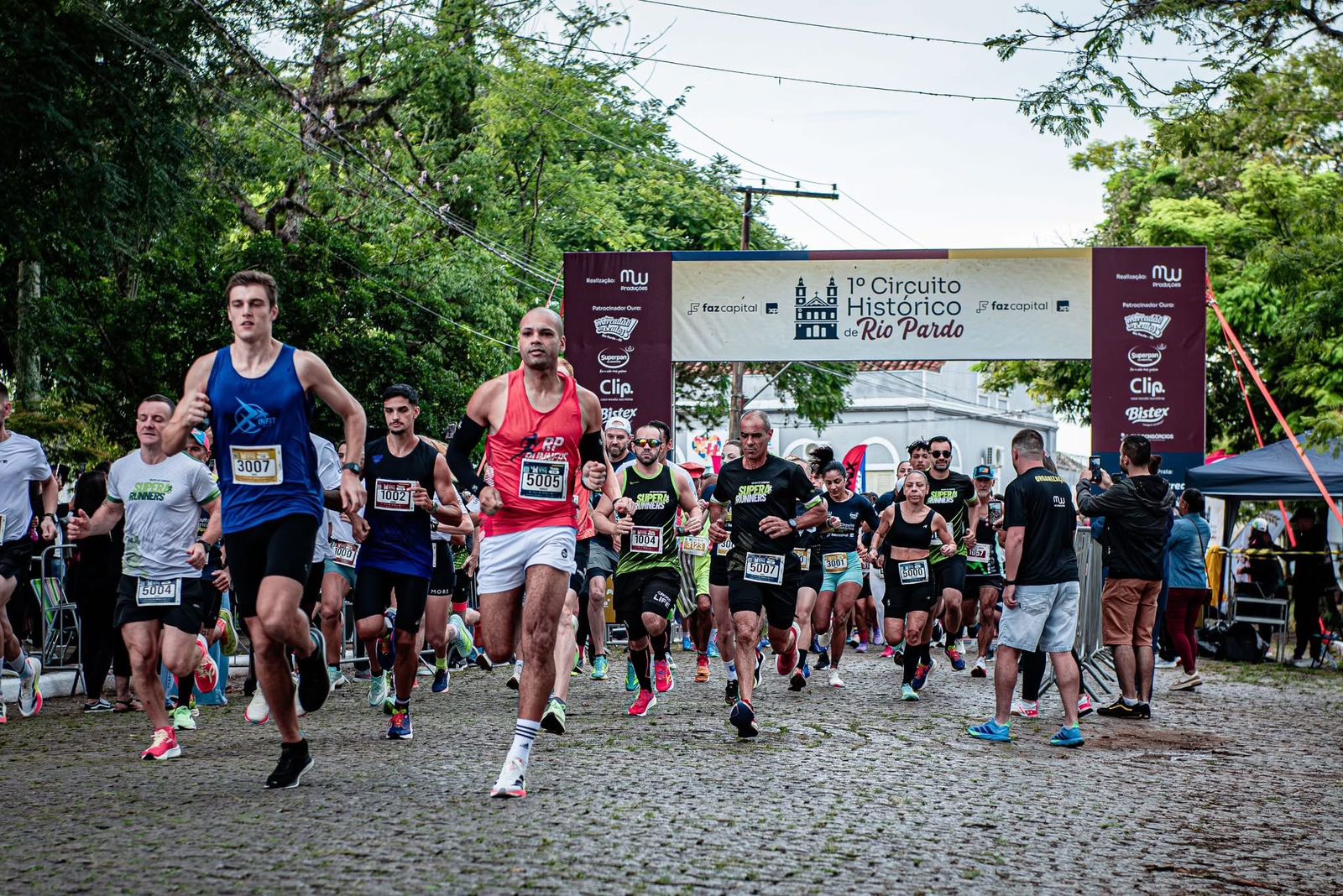 Corredor se preparando para a segunda etapa